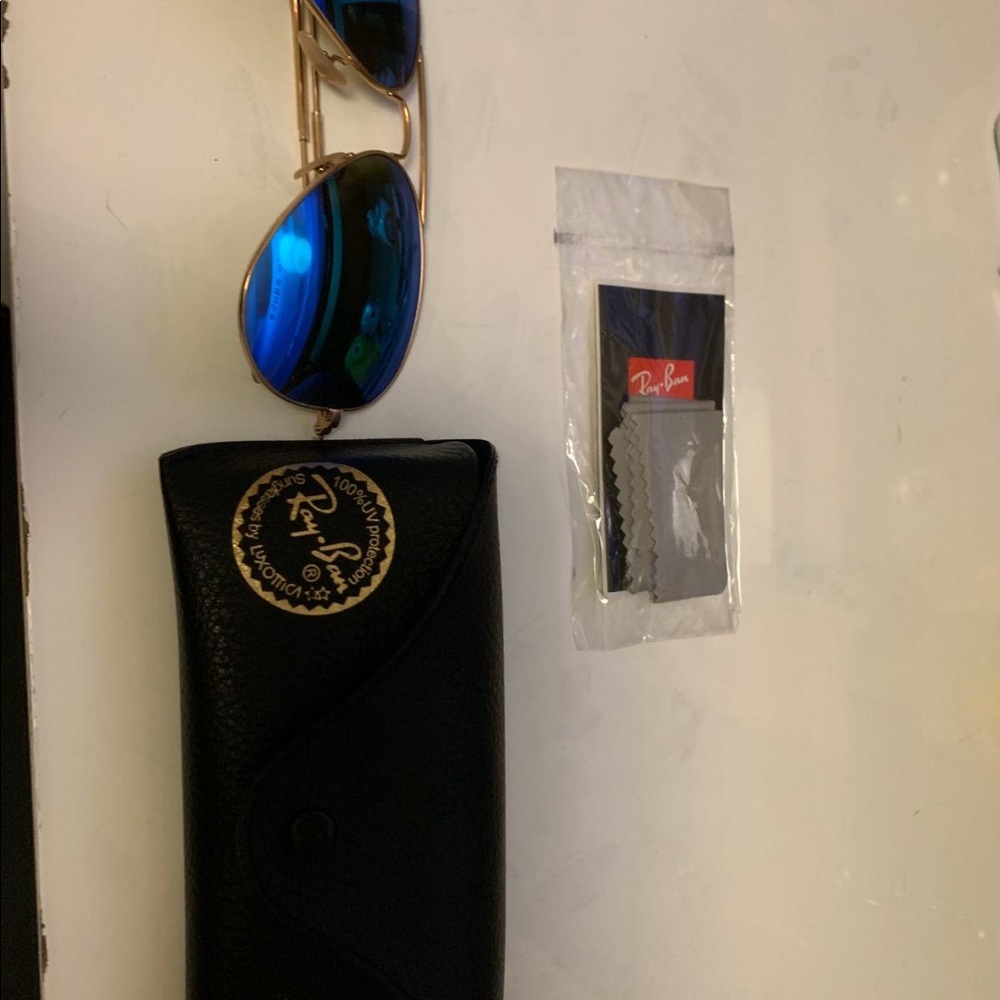 Ray Ban